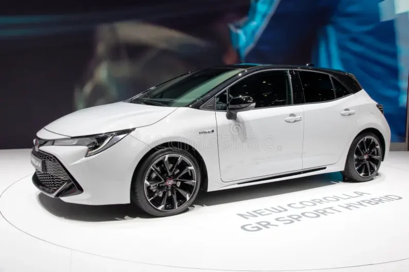
								Toyota Corolla. full									
